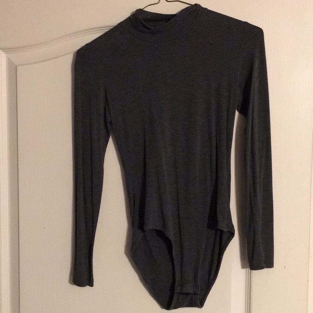 NWOT GREY BODY SUIT OPEN BACK